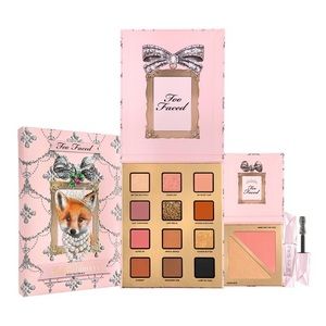 Too faced Christmas fox set
